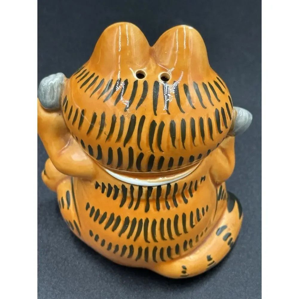 Vintage Garfield Chef Pepper Shaker ONLY 3.25